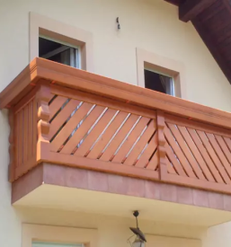 Kvalitetne lesene balkonske ograje Slovenija