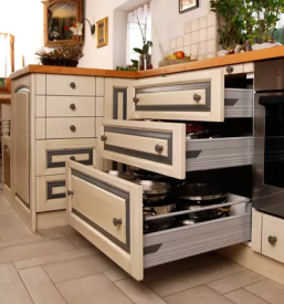 Masivne kuhinje po narocilu ljubljana okolica