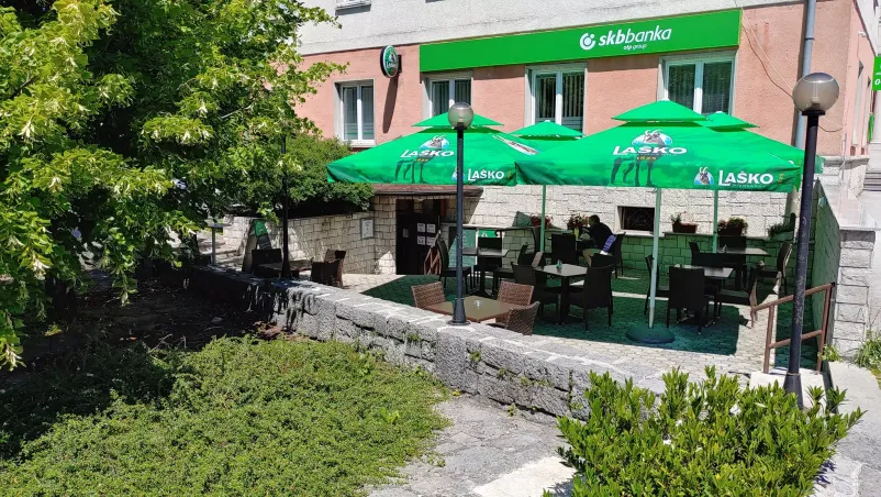 Iščete gostilno, ki v Cerknici nudi dobre malice in kosila?