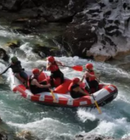 Ugoden spust z raftom bovec