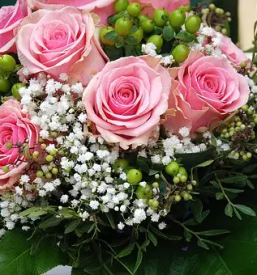 Aranziranje cvetja sentjernej