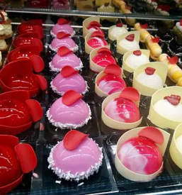 Kavarna in slascicarna zirovnica