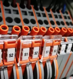 Montaza elektroinstalacij litija