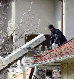 Popravilo strehe na Ptuju