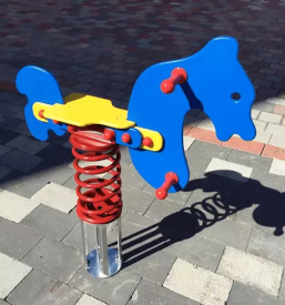 Prodaja lesenih igral v sloveniji