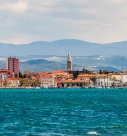 Ugoden najem apartmaja za osebi koper