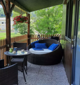 Ugodna počitniška hiša v Kozjem ima tudi prostorno teraso