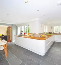 Ugodna montaža navtičnega pohištva Slovenija