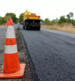Asfaltiranje dovoznih poti cest in dvorisc stajerska