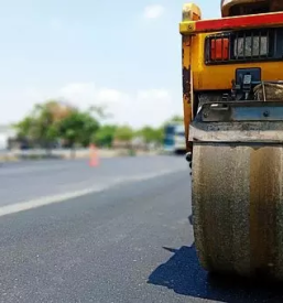 Asfaltiranje dovoznih poti cest in dvorisc stajerska