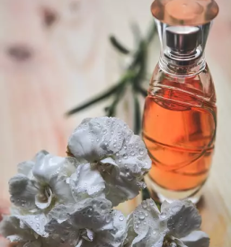 Prodaja tocenih parfumov ptuj