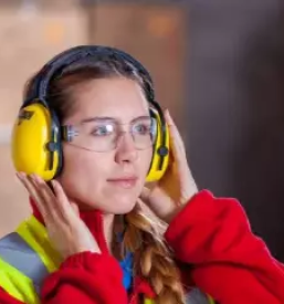 Kvalitetna proizvodnja in prodaja delovnih zascitnih oblacil slovenija