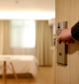 Montaza oken in vrat slovenija in tujina