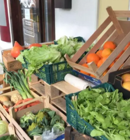 Prodaja domačih izdelkov Lucija