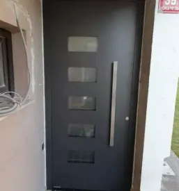 Ugodna prodaja in montaža vrat savinjska