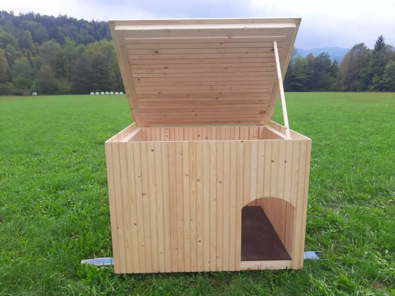 Lesene hišice za živali