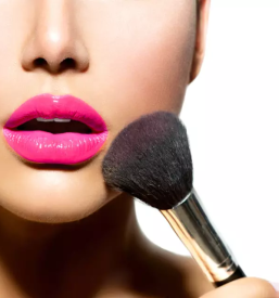 Laminacija obrvi in licenje celje