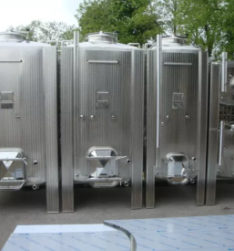 Wine and beer containers