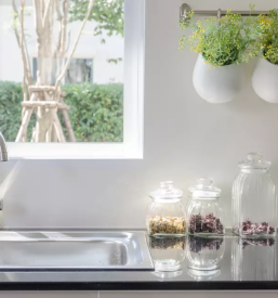 Naročilo steklenega pulta