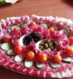 Peka porocnih peciv savinjska in slovenija
