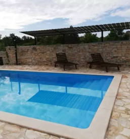 Dobra nepremicninska agentka slovenija