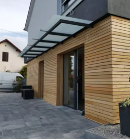 Lesene fasade in nadstreski podravska