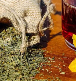 Prodaja i proizvodnja slatkog pelina slovenija