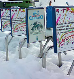 Reklamni napisi lesce