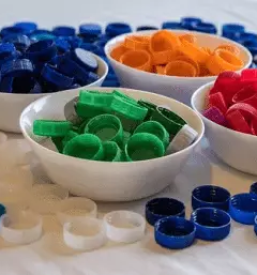 Sestava in pakiranje plasticnih izdelkov skofja loka