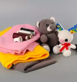 Sivanje unikatnih torbic igrac tihe knjige skofja loka