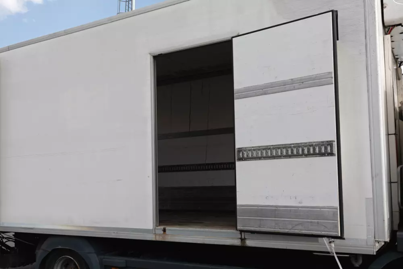 Transport hlajenega tovora