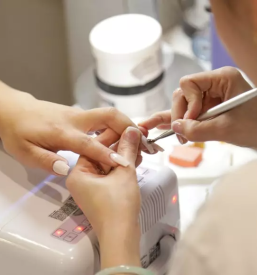 Poceni podaljsevanje nohtov ljubljana okolica