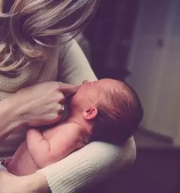 Pomoc mamicam na domu po porodu dolenjska