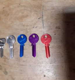 Ugodno popravilo ur postojna