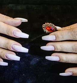 Geliranje nohtov dobrna