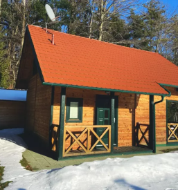 Lesene montazne hise brunarice in nadstreski slovenija