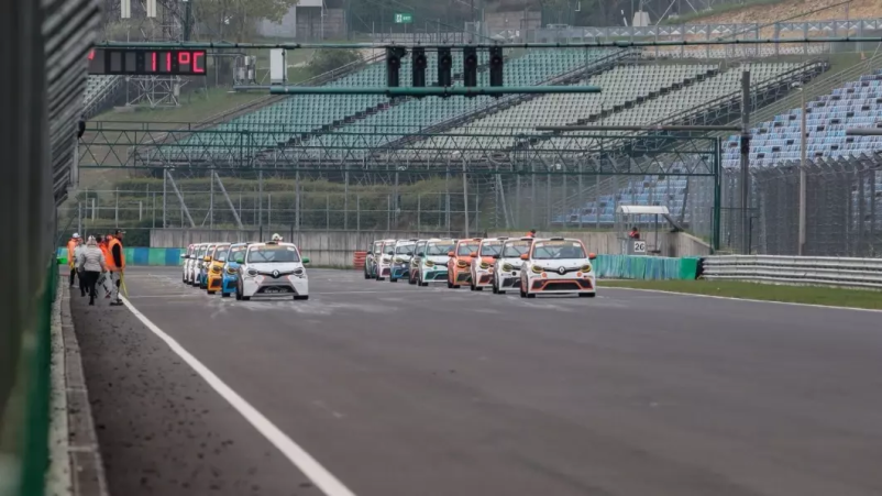 Najem dirkalnih vozil Slovenija