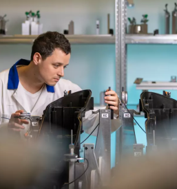 Strojna obdelava plasticnih in lesenih izdelkov goriska