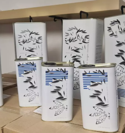 Grsko olje olive in sir ljubljana