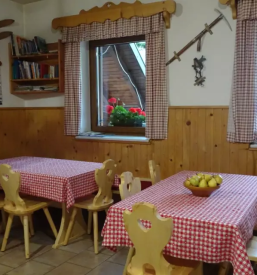 Planinski dom pri izviru Završnice sobe