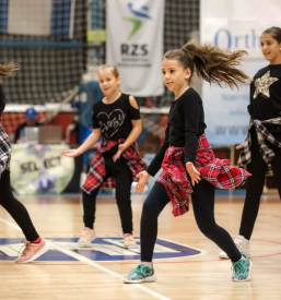 Plesna sola apollo slovenj gradec