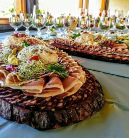 Catering, mesnine in kulinarika Prekmurje
