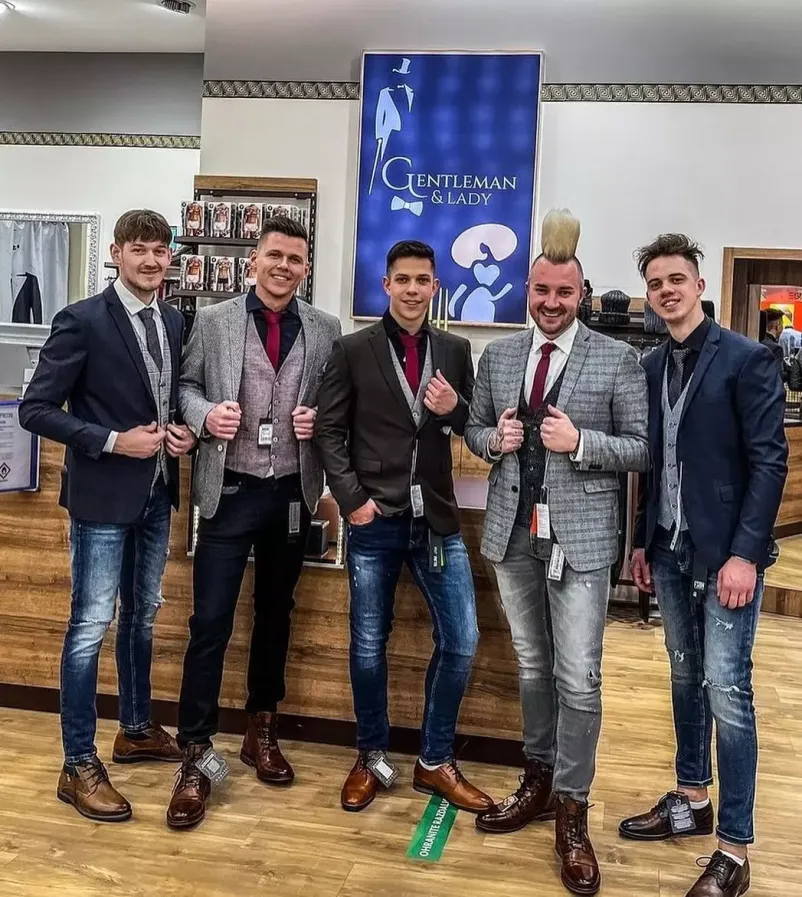 Elegantna ženska in moška oblačila Celje