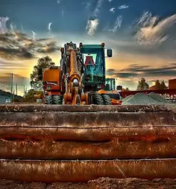 Gradbenistvo in tezka gradbena mehanizacija primorska