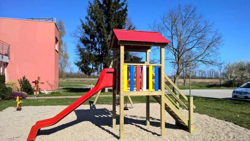 Izdelava, prodaja in montaža otroških igral Slovenija