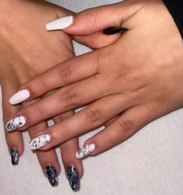 Shellac nohti Črnuče