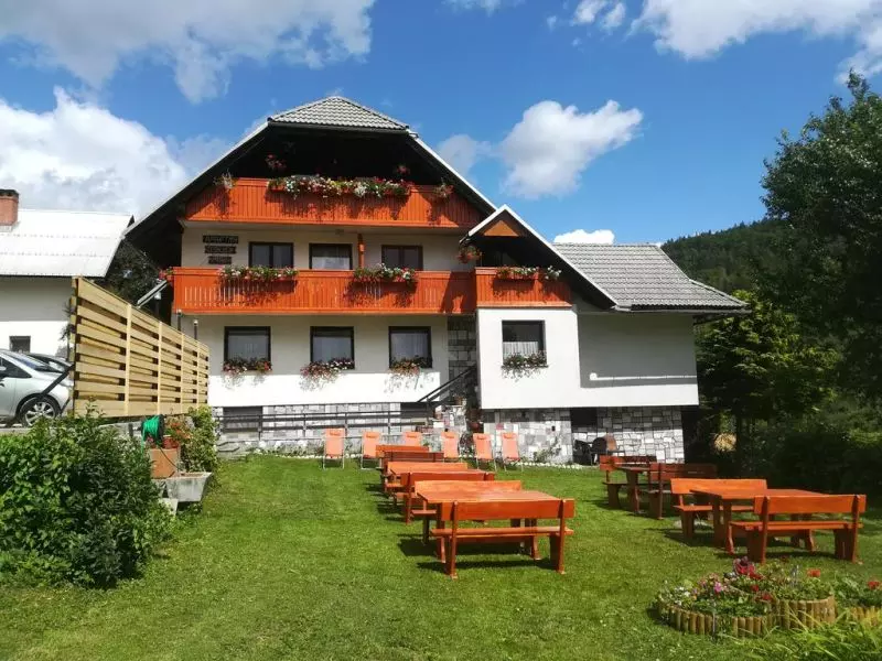 Ugoden apartma v Bohinju