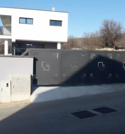 stopnice zunanje kovinske