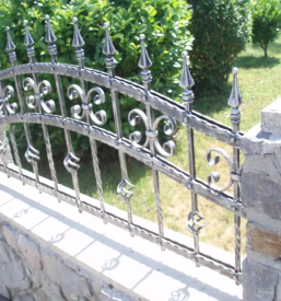 kovinska konstrukcija za stopnice