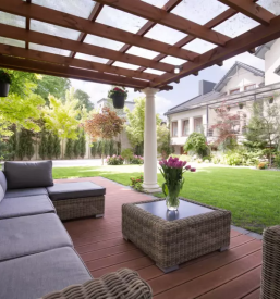 Izdelava lesenih nadstreskov stajerska